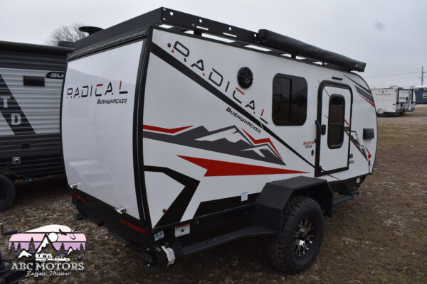 Braxton Creek Bushwhacker - 12RAD Floorplan - Travel Trailer RV - 16 ft - 2024 Edition - Image 11