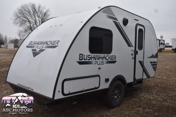 Braxton Creek Bushwhacker-  17F Floorplan- Travel Trailer RV - 17 ft - 2024 Edition - Image 3