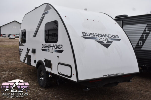 Braxton Creek Bushwhacker-  17F Floorplan- Travel Trailer RV - 17 ft - 2024 Edition - Image 13