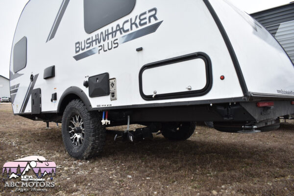 Braxton Creek Bushwhacker-  17F Floorplan- Travel Trailer RV - 17 ft - 2024 Edition - Image 14