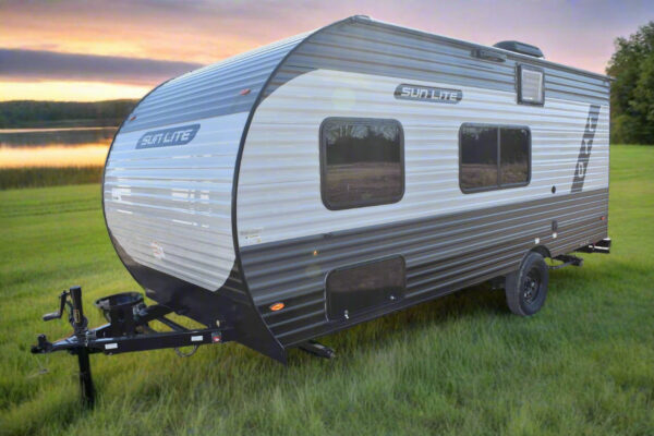 Sunset Park RV Sun Lite - 19BH Floorplan - Travel Trailer RV - 21 ft - 2024 Edition