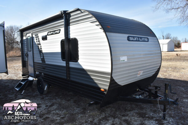 Sunset Park RV Sun Lite - 19BH Floorplan - Travel Trailer RV - 21 ft - 2024 Edition - Image 4
