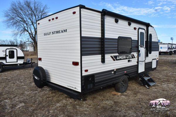 Gulf Stream Ameri-Lite - 189DD Floorplan - Travel Trailer RV - 20 ft - 2025 Edition - Image 4