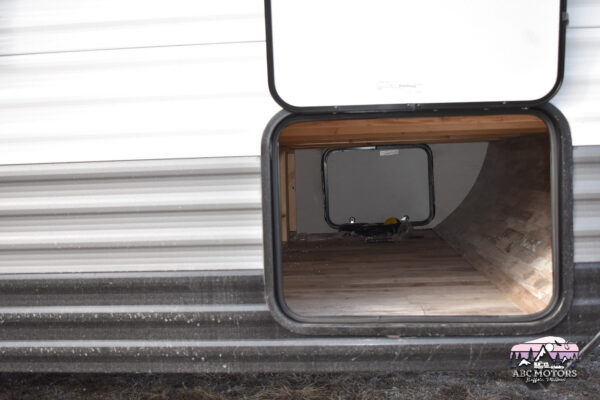 Gulf Stream Ameri-Lite - 189DD Floorplan - Travel Trailer RV - 20 ft - 2025 Edition - Image 13