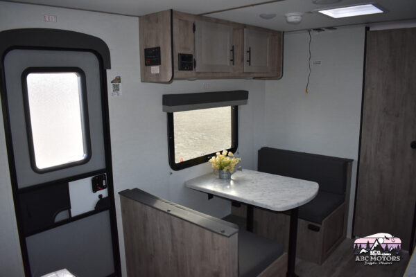 Gulf Stream Ameri-Lite - 189DD Floorplan - Travel Trailer RV - 20 ft - 2025 Edition - Image 16