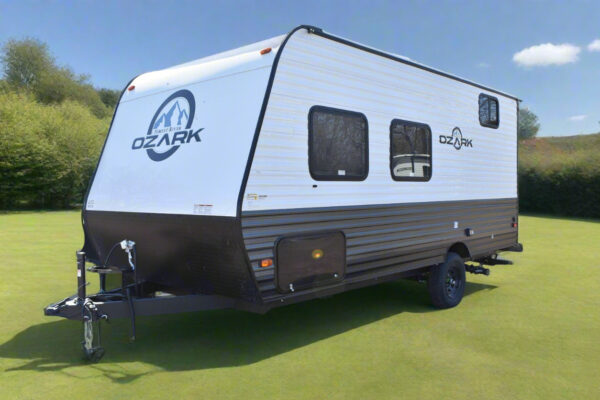 Forest River Ozark - 1620BHLE Floorplan - Travel Trailer RV - 20 ft - 2024 Edition