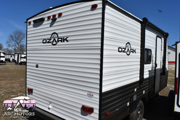 Forest River Ozark - 1620BHLE Floorplan - Travel Trailer RV - 20 ft - 2024 Edition - Image 7