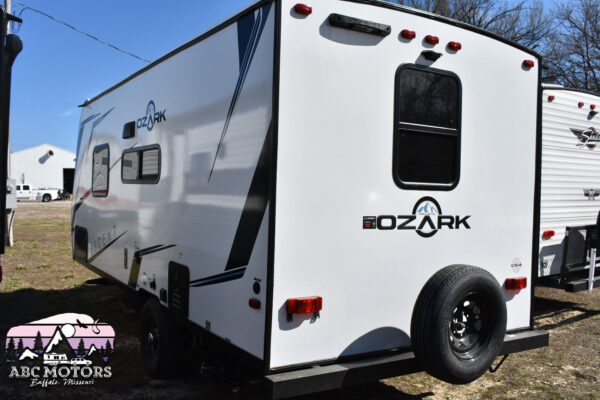 Forest River Ozark - 1660FQX Floorplan - Travel Trailer RV - 22 ft - 2024 Edition - Image 5