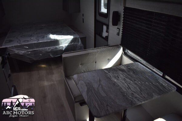 Forest River Ozark - 1660FQX Floorplan - Travel Trailer RV - 22 ft - 2024 Edition - Image 14