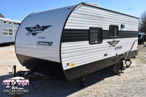 Forest River Shasta Oasis - 18FQ Floorplan - Travel Trailer RV - 23 ft - 2024 Edition - Image 4