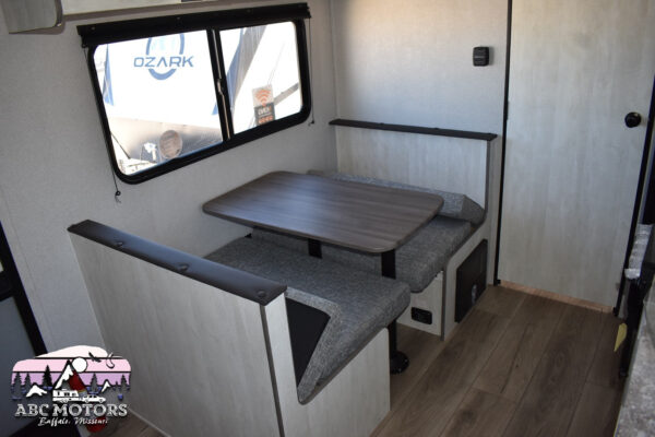 Forest River Shasta Oasis - 18FQ Floorplan - Travel Trailer RV - 23 ft - 2024 Edition - Image 12