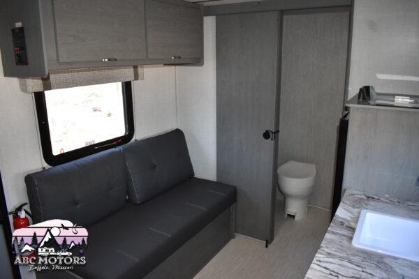 Forest River Ozark - 1610RBLE Floorplan - Travel Trailer RV - 20 ft - 2024 Edition - Image 12
