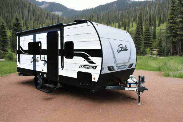 Forest River Shasta Oasis Compact - 18FQ Floorplan - Travel Trailer RV - 23 ft - 2025 Edition