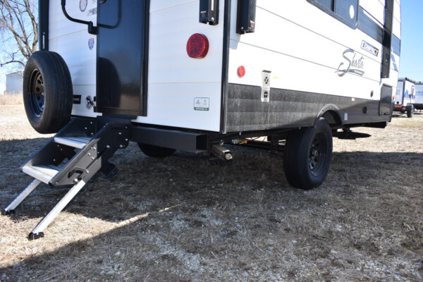 Forest River Shasta Oasis Compact - 16RE Floorplan - Travel Trailer RV - 17 ft - 2025 Edition - Image 14