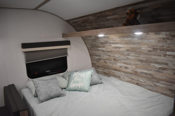 Gulf Stream Ameri-Lite - 199DD Floorplan - Travel Trailer RV -  20 ft - 2025 Edition - Image 7