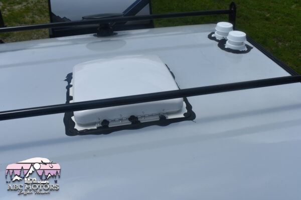 Braxton Creek Bushwhacker - 10HD Floorplan - Travel Trailer RV - 13 ft - 2024 Edition - Image 9