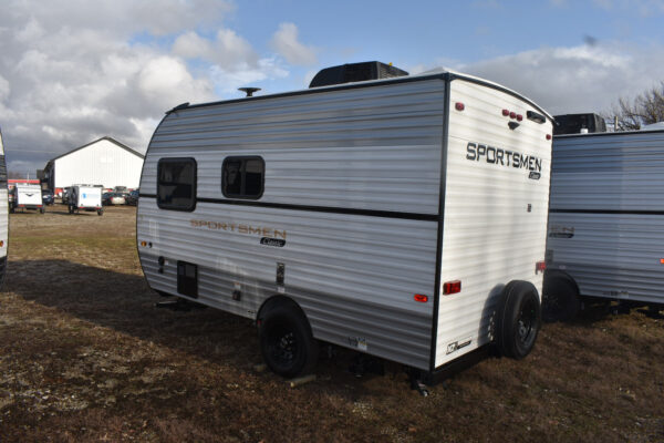KZ RV Sportsmen Classic - 130BH Floorplan - Travel Trailer - 17 ft - 2025 Edition - Image 15