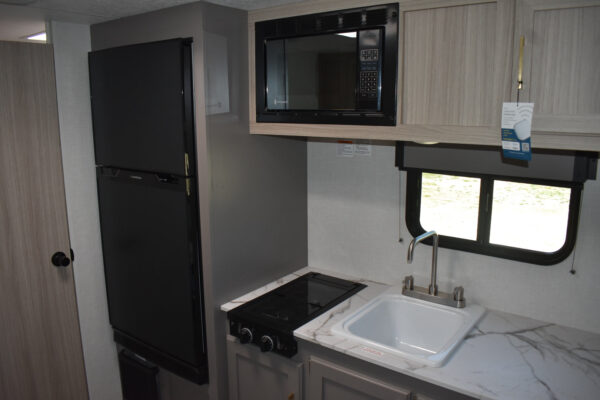 KZ RV Sportsmen Classic - 170MB Floorplan - Travel Trailer - 22 ft - 2025 Edition - Image 5